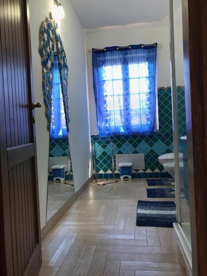 B&B Da Tizy San Teodoro  Eksteriør billede