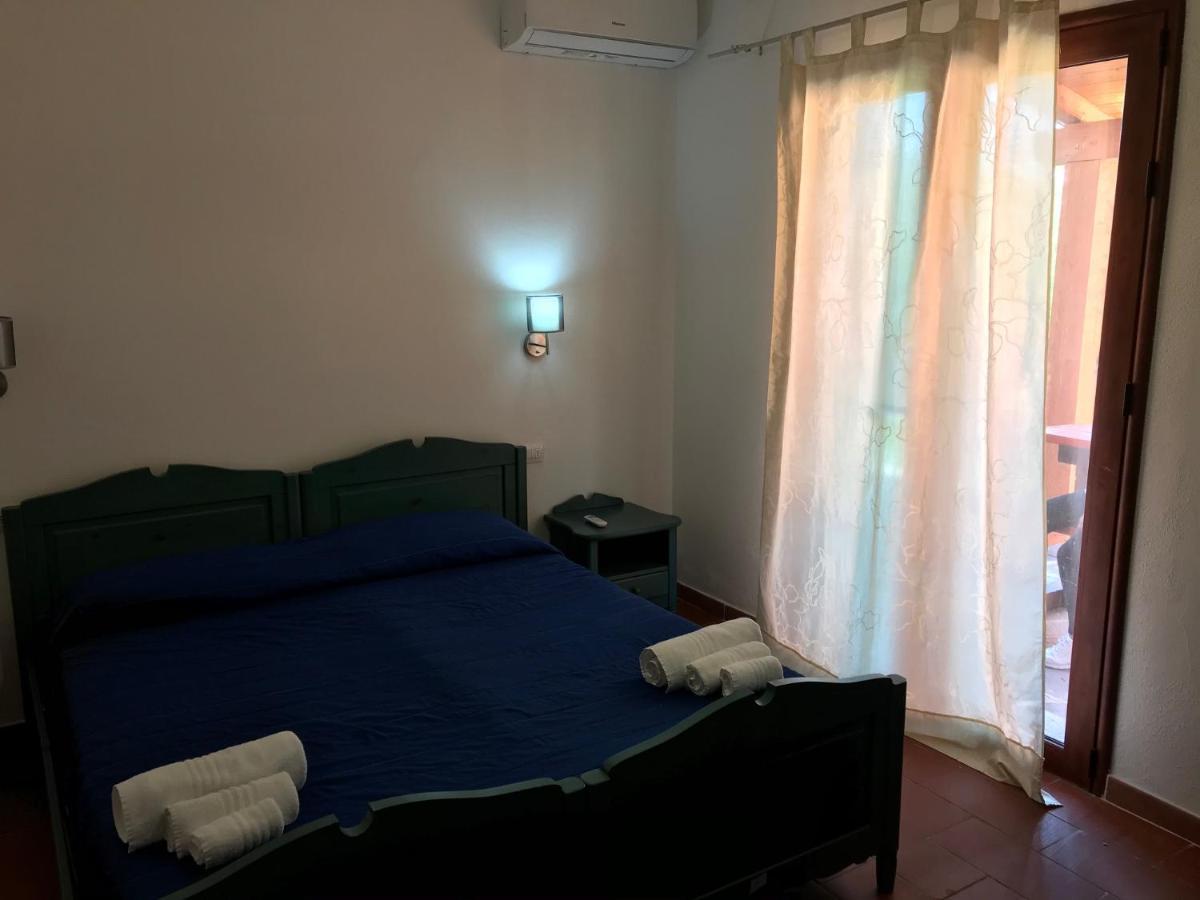 B&B Da Tizy San Teodoro  Eksteriør billede