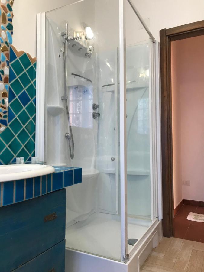 B&B Da Tizy San Teodoro  Eksteriør billede