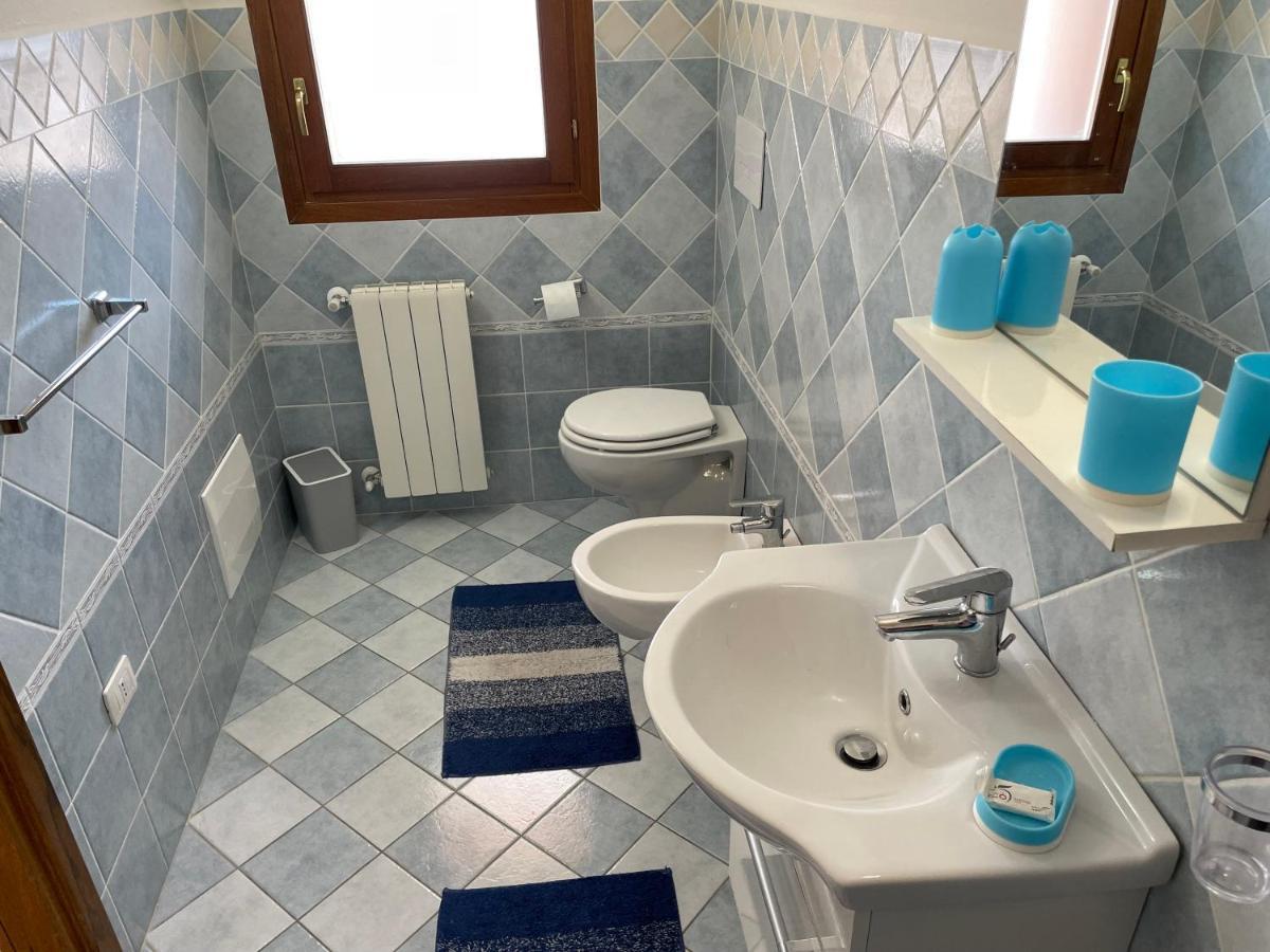 B&B Da Tizy San Teodoro  Eksteriør billede