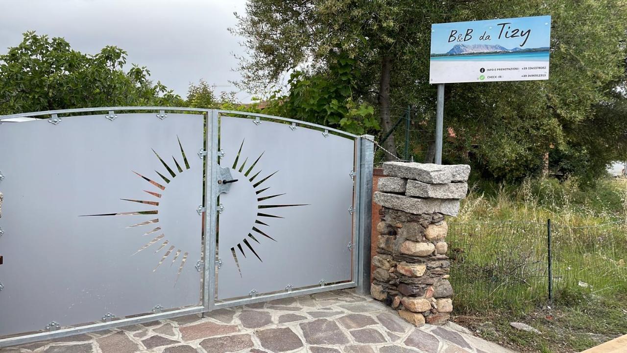 B&B Da Tizy San Teodoro  Eksteriør billede