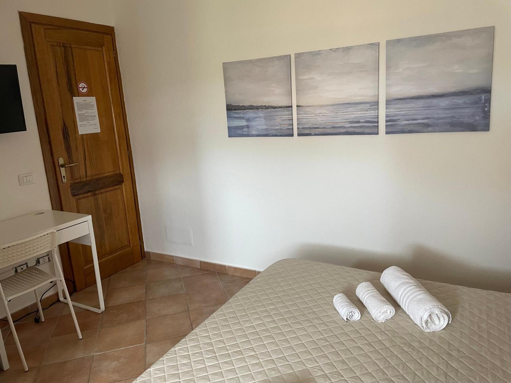 B&B Da Tizy San Teodoro  Eksteriør billede