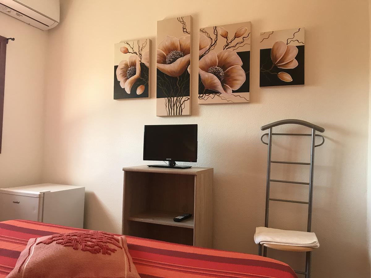 B&B Da Tizy San Teodoro  Eksteriør billede