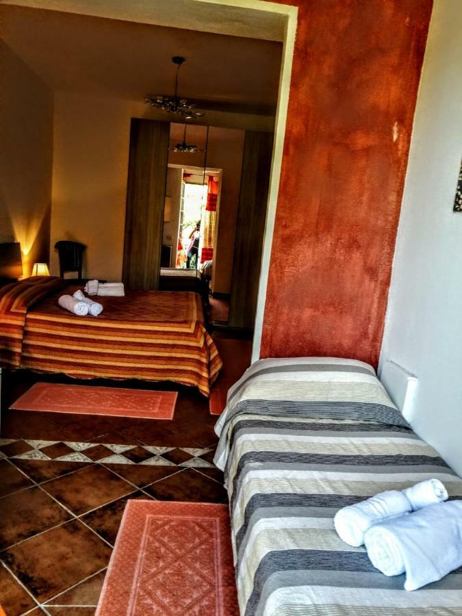 B&B Da Tizy San Teodoro  Eksteriør billede